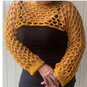 Over the Shoulder Shrug